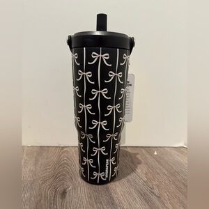 Adorable Hydrapeak Black Tumbler with White Bows and Straw- NWT